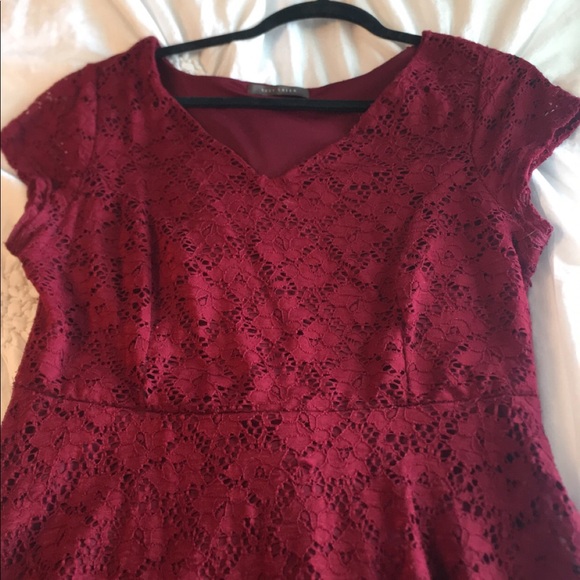 Wine red dress - Picture 2 of 3